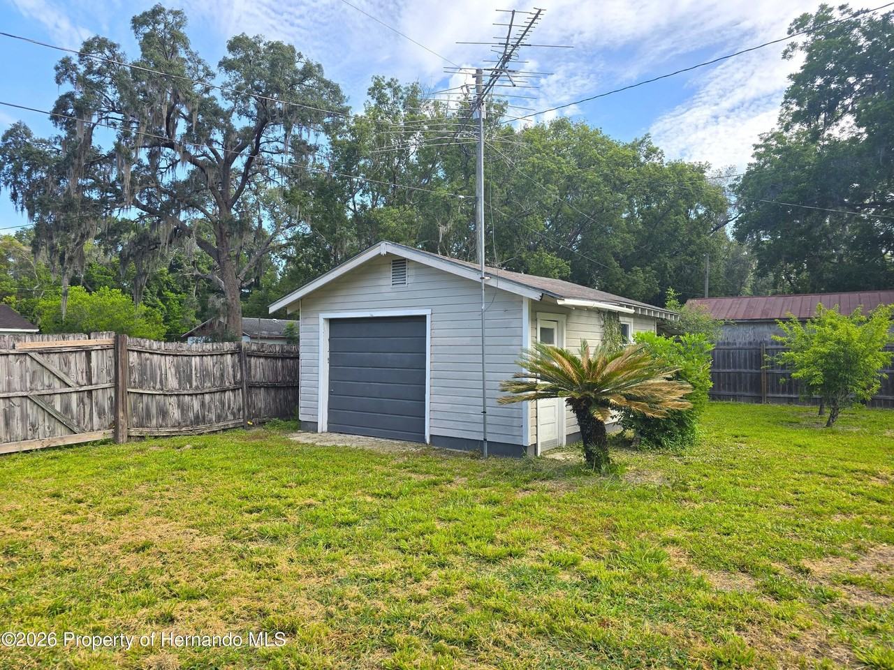 501 Monroe Ave - Photo 5 of 16