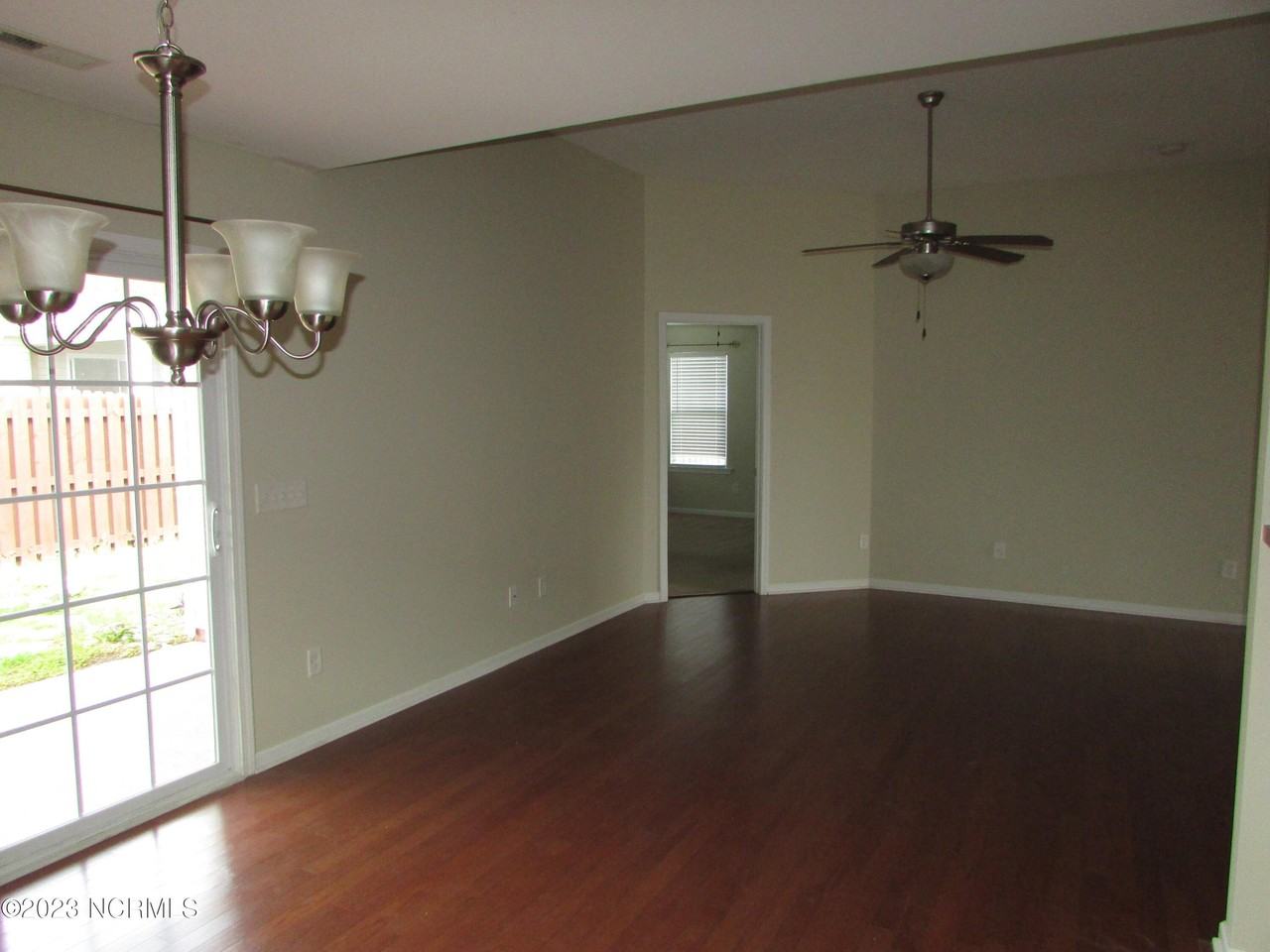 4409 Southern Pine Dr Se - Photo 7 of 35