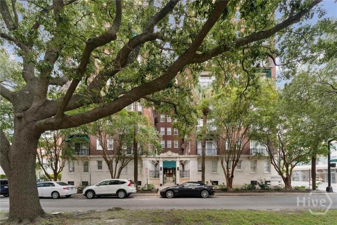 24 E Liberty St #73-83
