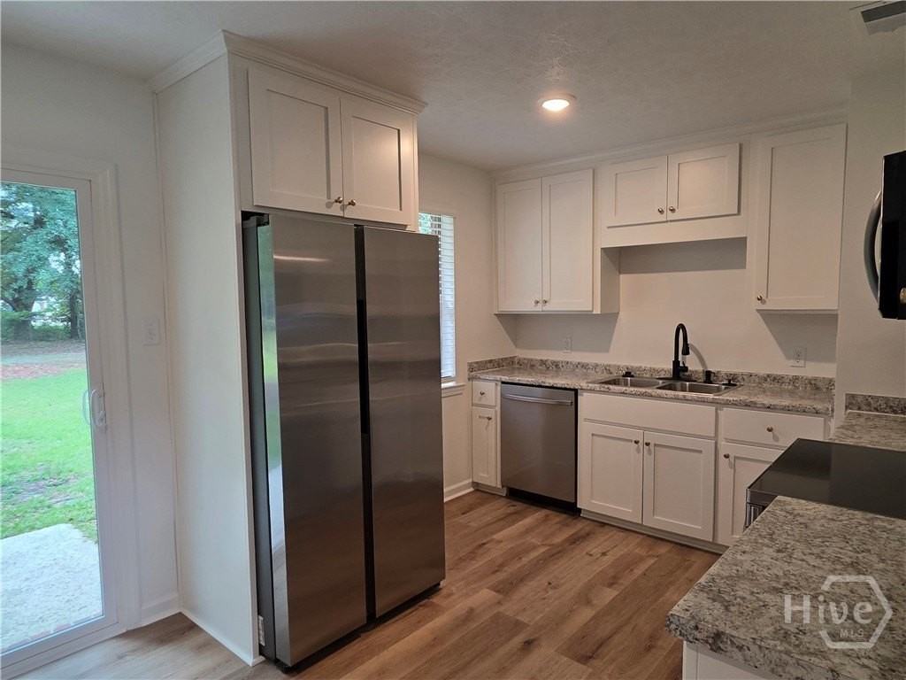 205 Whitehall Ave - Photo 7 of 23