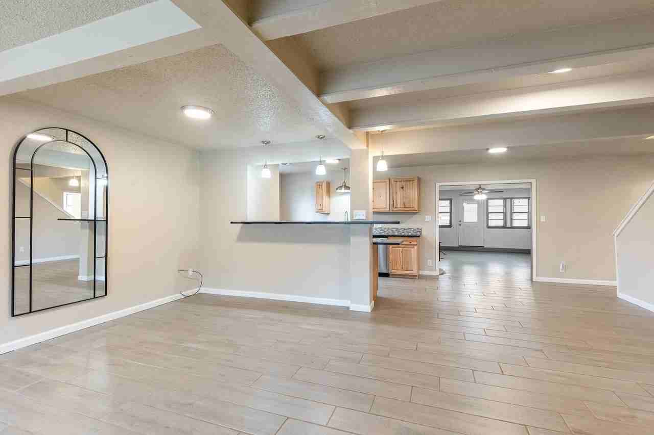 400 N River Oaks Dr - Photo 7 of 20