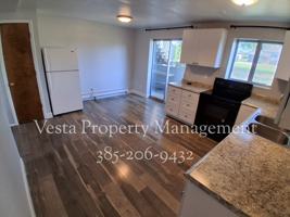 featured image of 301 W 500 N #3