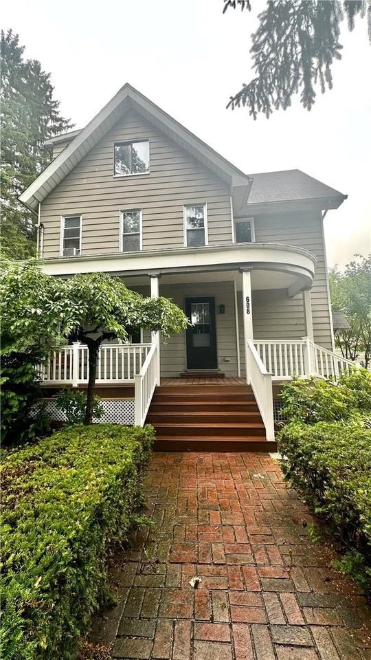 608 N Delaware Dr - Photo 3 of 38