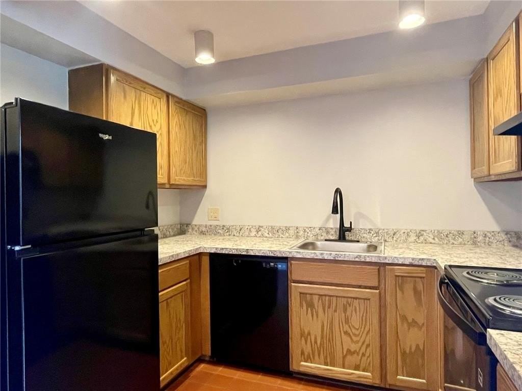 101 Race St #215 - Photo 5 of 17