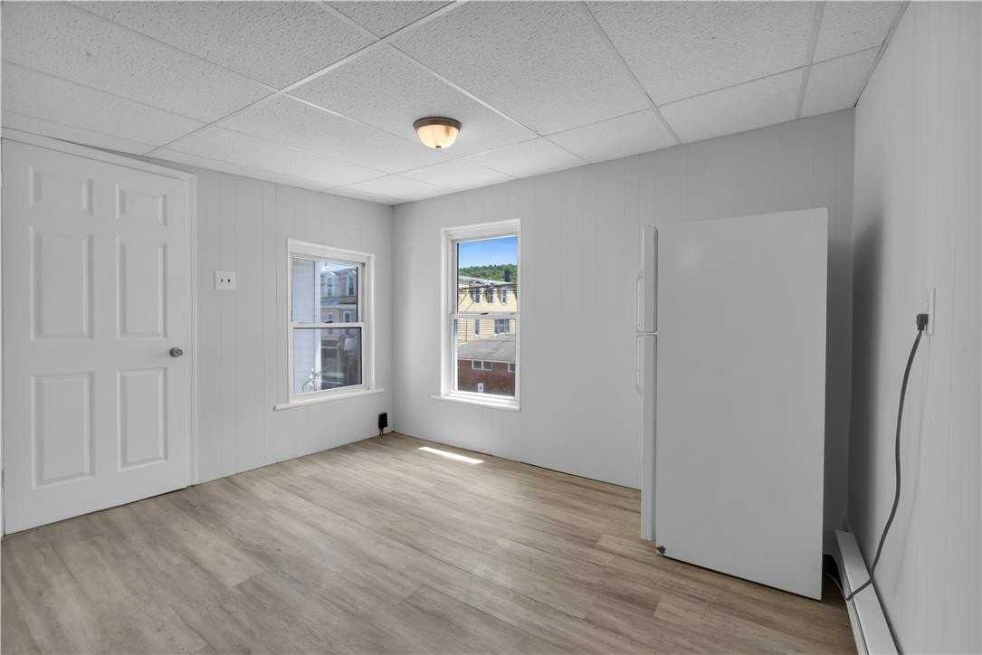 149 W Ridge St #2A - Photo 2 of 12