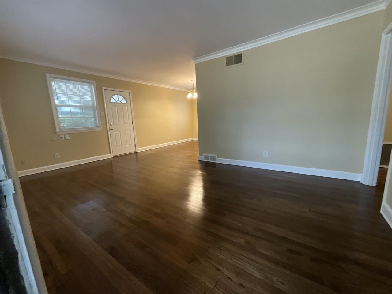 4980 Sequoia Ave - Photo 2 of 10