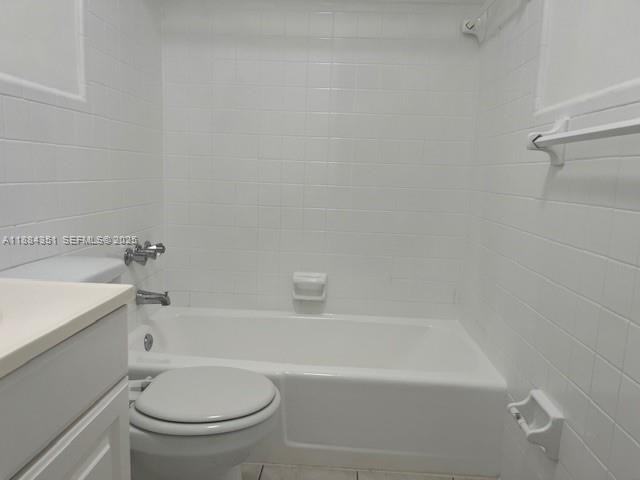 5610 Ne 18th Ave - Photo 7 of 8