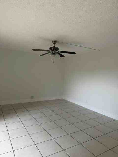 3001 San Clara Dr #4A - Photo 2 of 8
