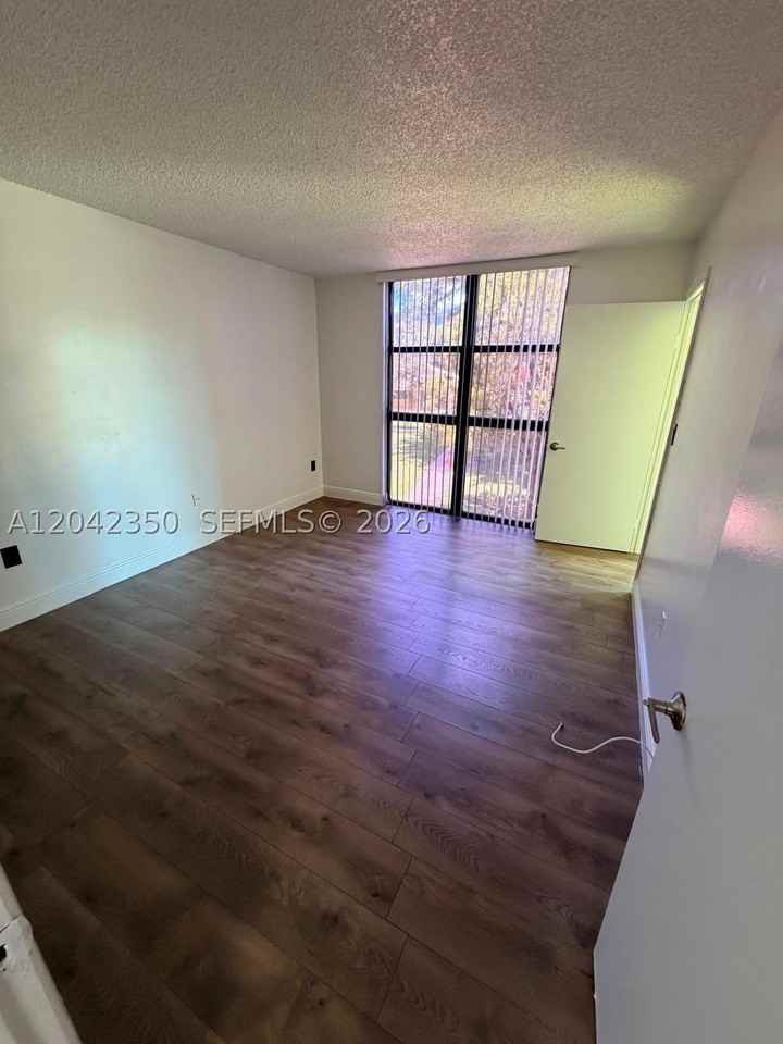 11780 Sw 18th St #213 - Photo 2 of 6