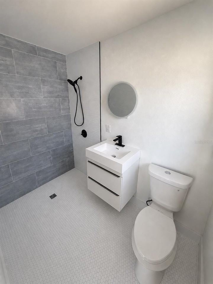 600 Corey Ave - Photo 4 of 4