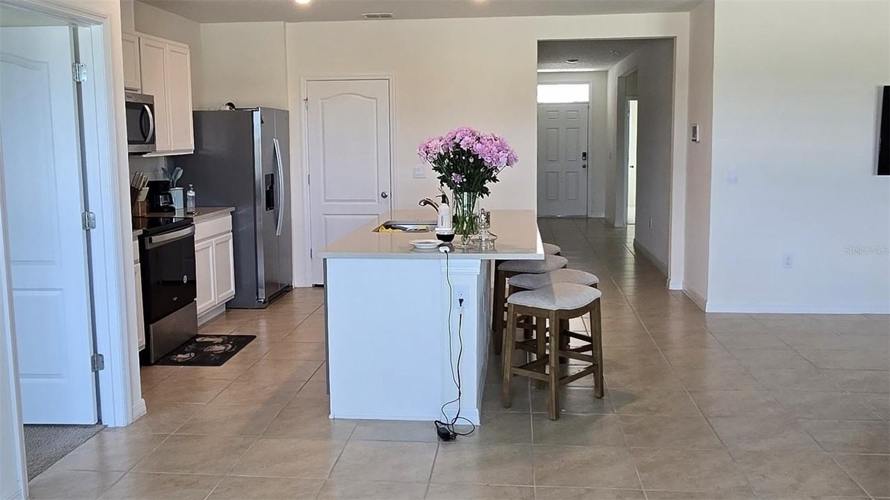 1136 Belfast Pl - Photo 3 of 14