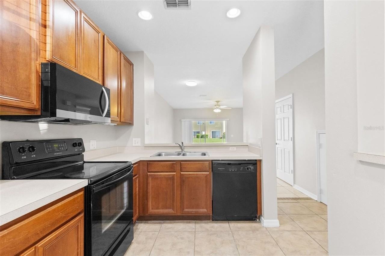 20414 Berrywood Ln - Photo 6 of 43