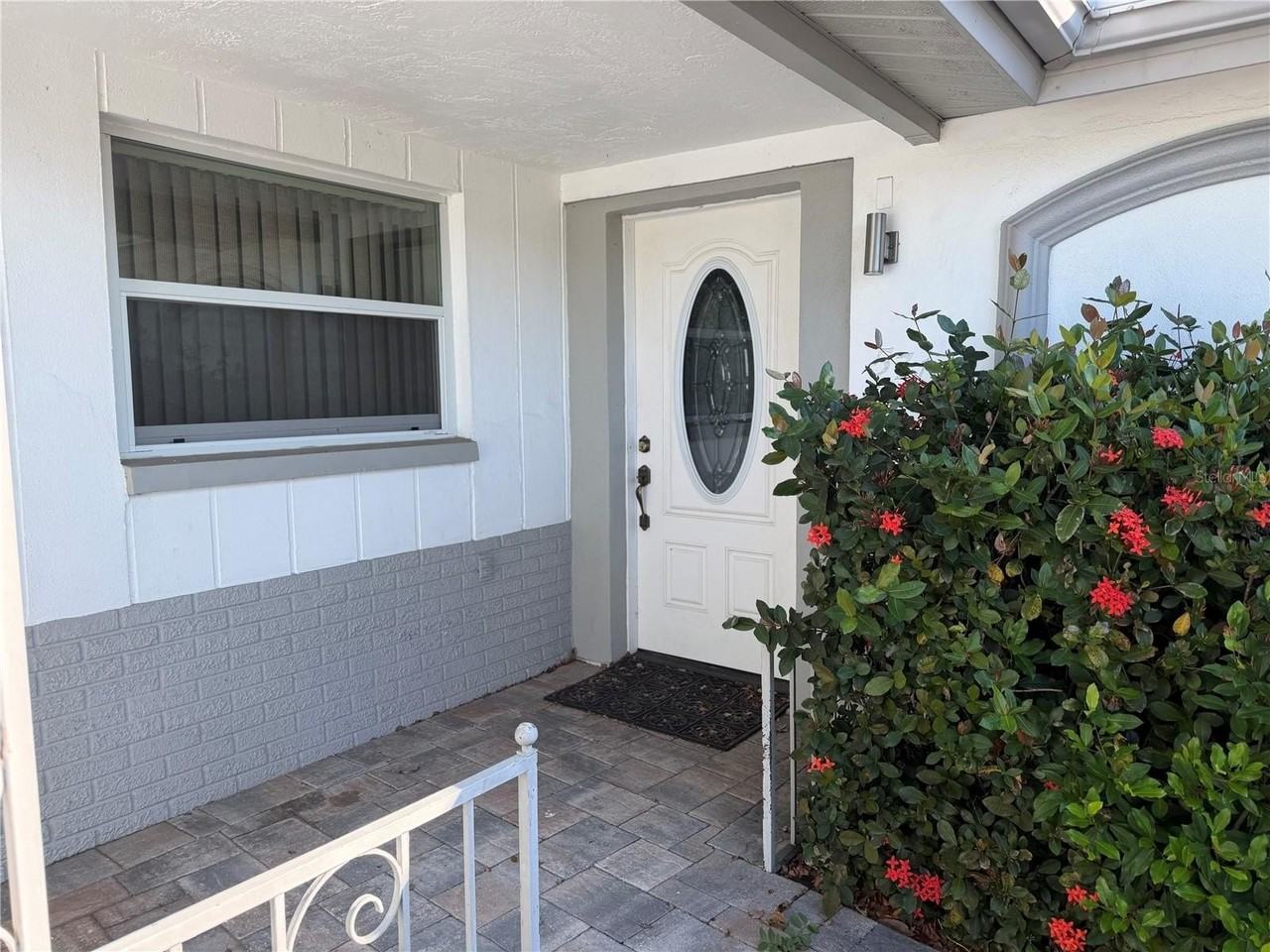 5711 Baroque Dr - Photo 2 of 19
