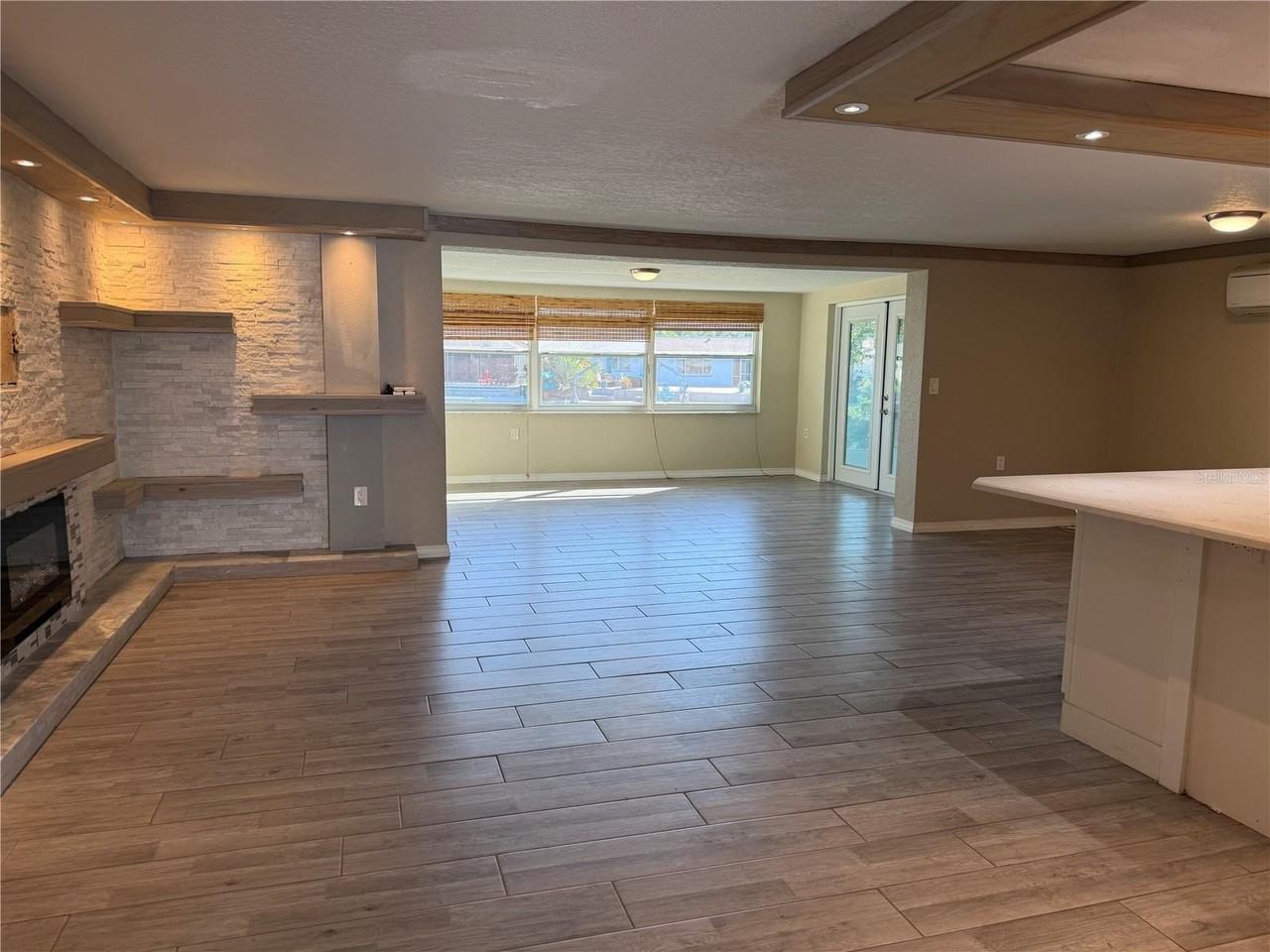 5711 Baroque Dr - Photo 3 of 19