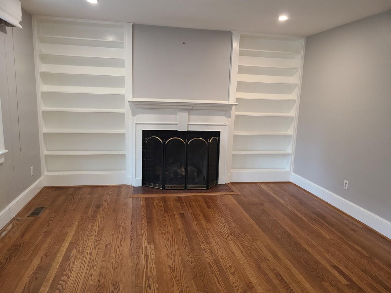 105 W Arden Cir #1 - Photo 2 of 10