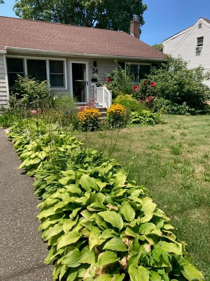 34 Woodhull Rd - Photo 2 of 21