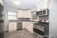 34 Woodhull Rd - Photo 3 of 21