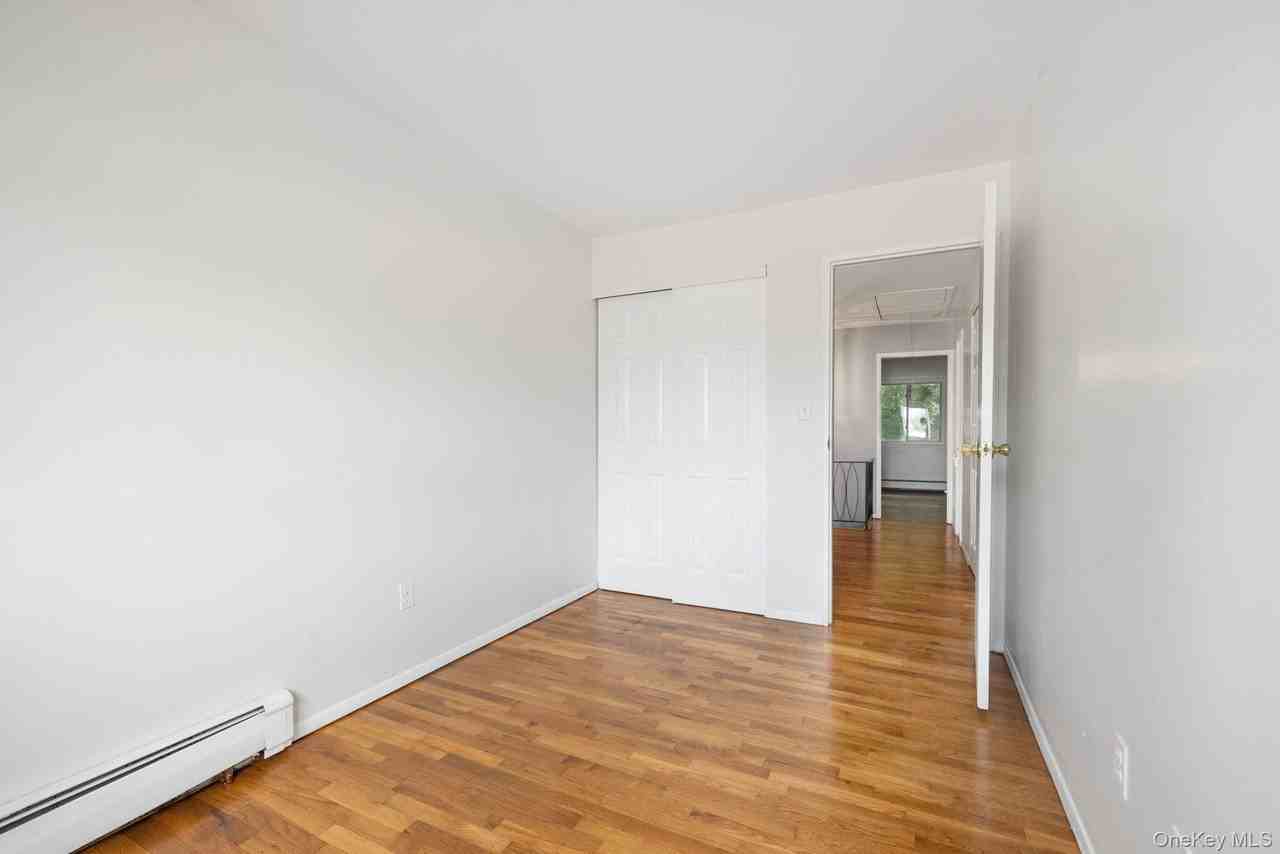 78 Roosevelt Dr - Photo 5 of 24