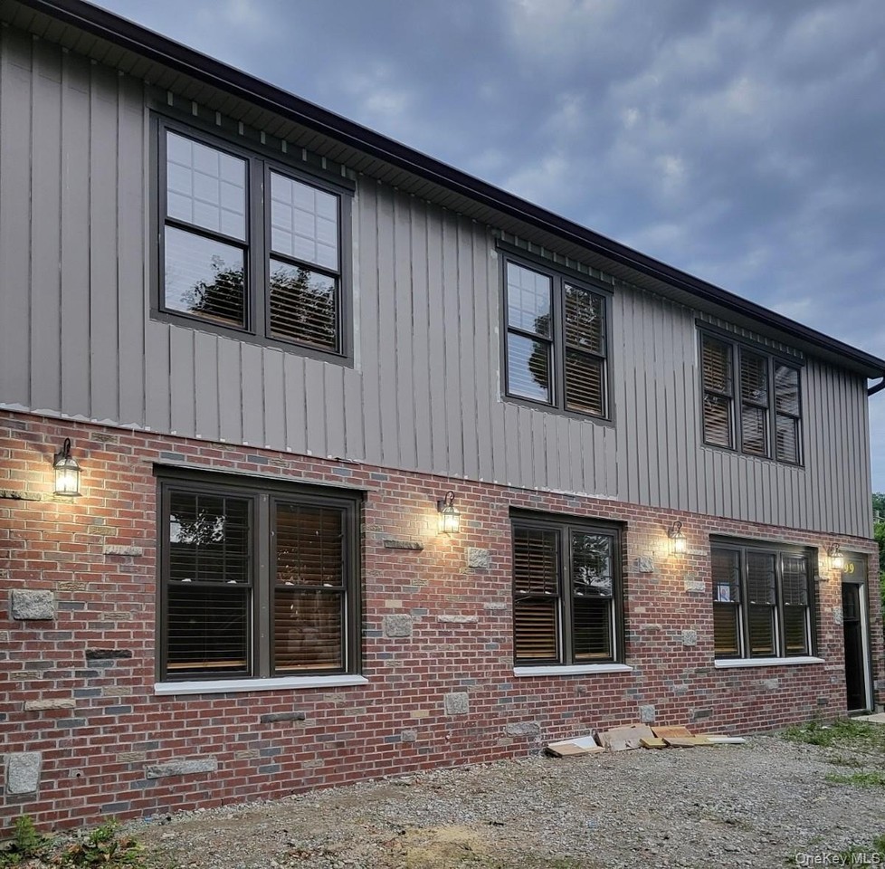 99 Mountain Ave - Photo 2 of 13