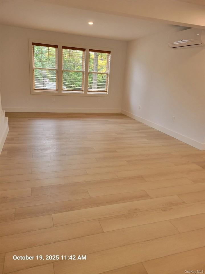 99 Mountain Ave - Photo 3 of 13