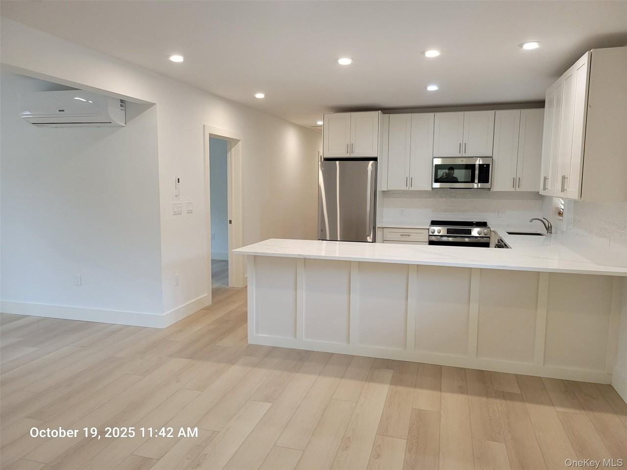 99 Mountain Ave - Photo 4 of 13