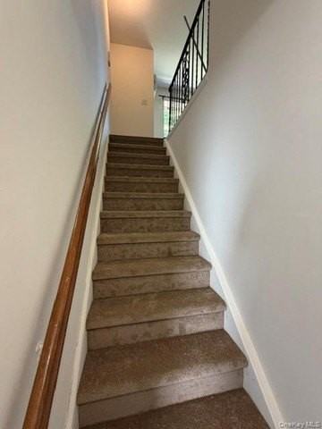 12 Athens Ct - Photo 4 of 15