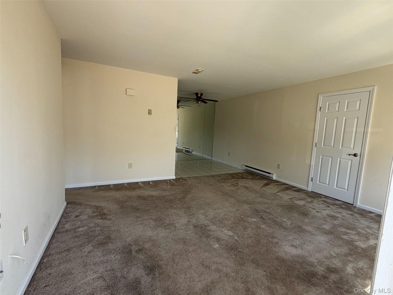 25 Athens Ct - Photo 2 of 14