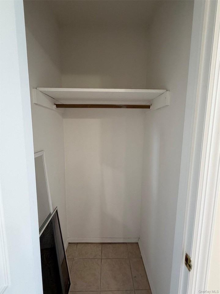 44 Athens Ct - Photo 5 of 14