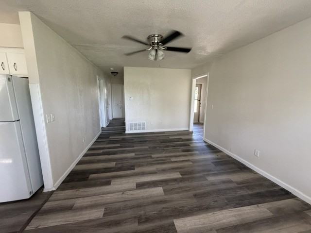 704 Se 41st St #1 - Photo 4 of 10