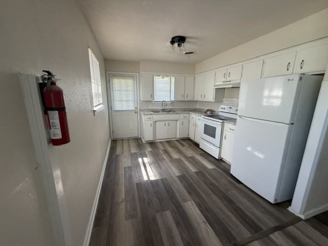 704 Se 41st St #1 - Photo 5 of 10