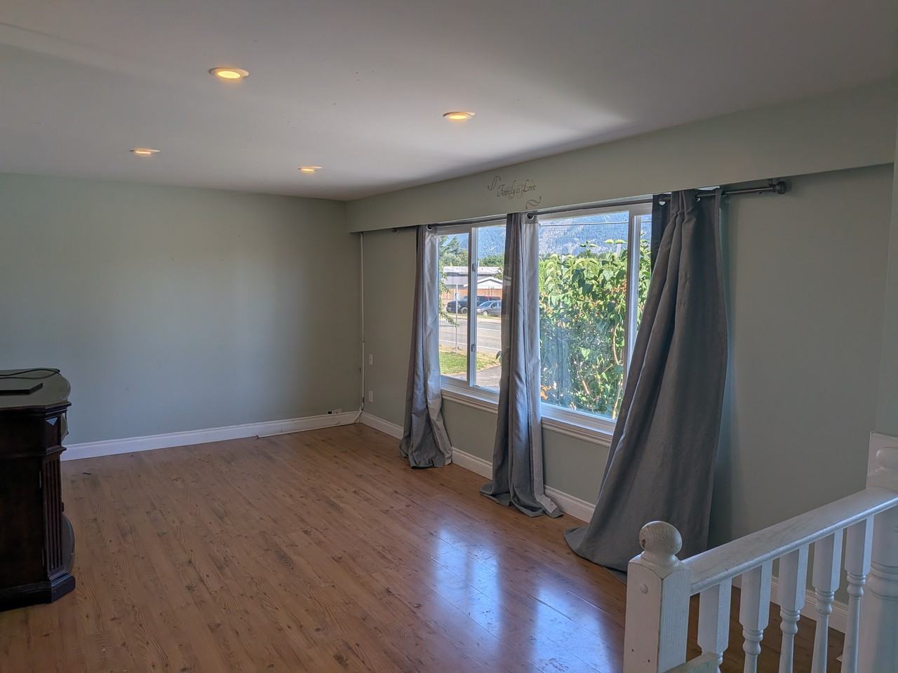 46396 Strathcona Rd #1 - Photo 3 of 34