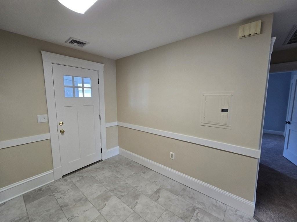 288 Pleasant St #7 - Photo 5 of 24