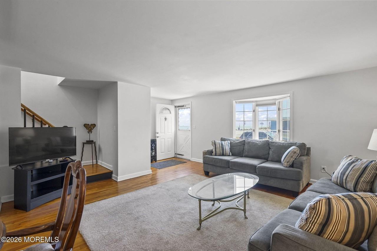 5 Vine Ct - Photo 4 of 33