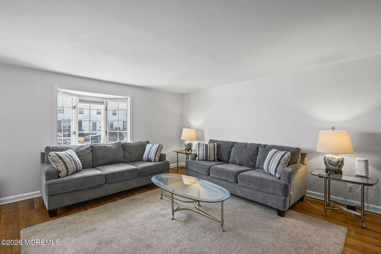 5 Vine Ct - Photo 5 of 33