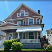featured image of 308 N Blakely St