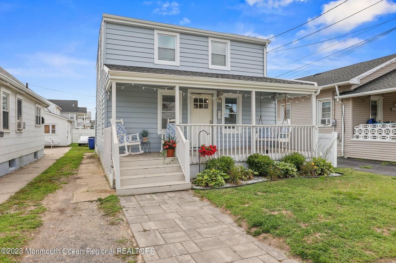 107 17th Ave - Photo 2 of 38