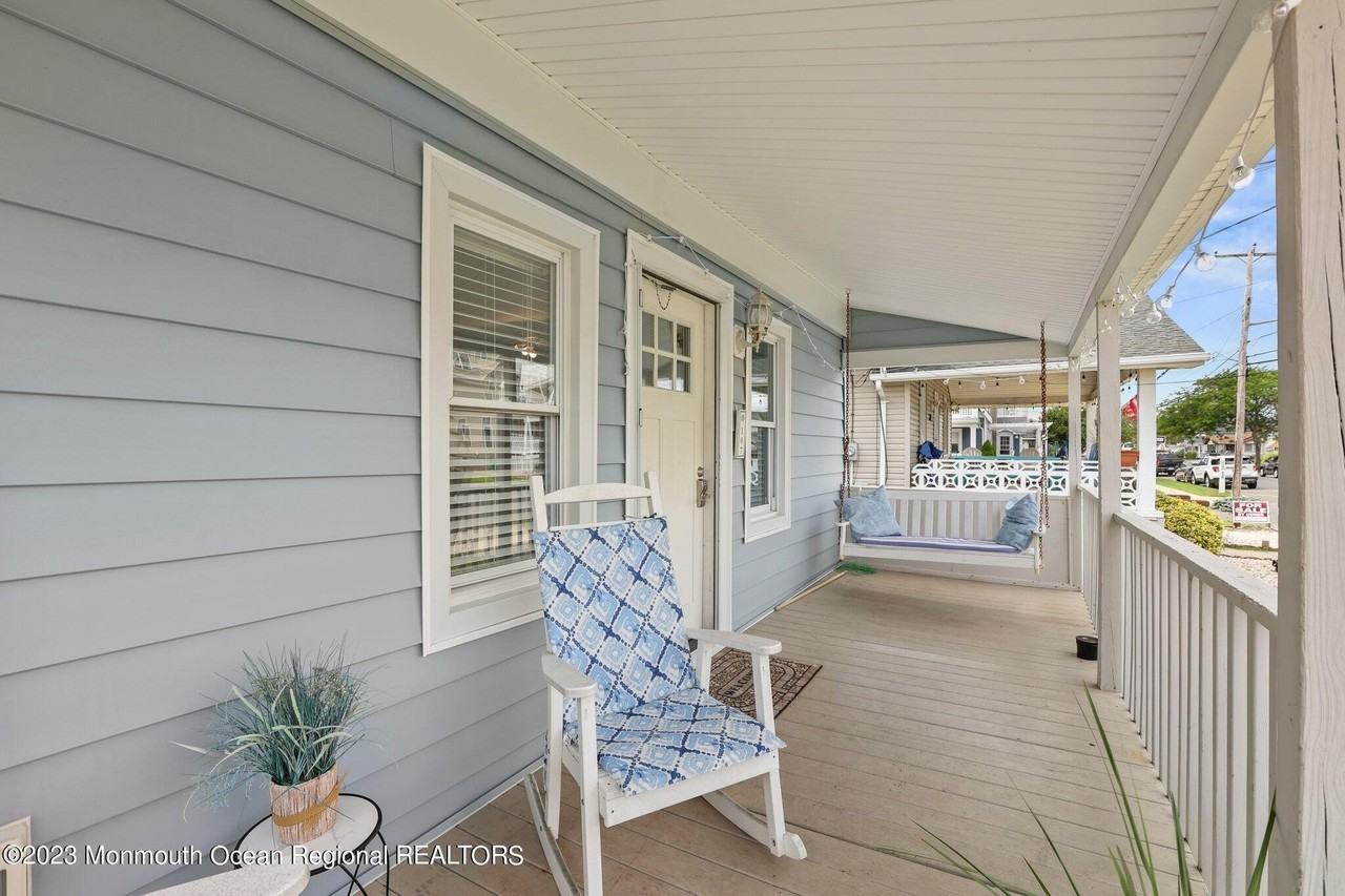 107 17th Ave - Photo 3 of 38