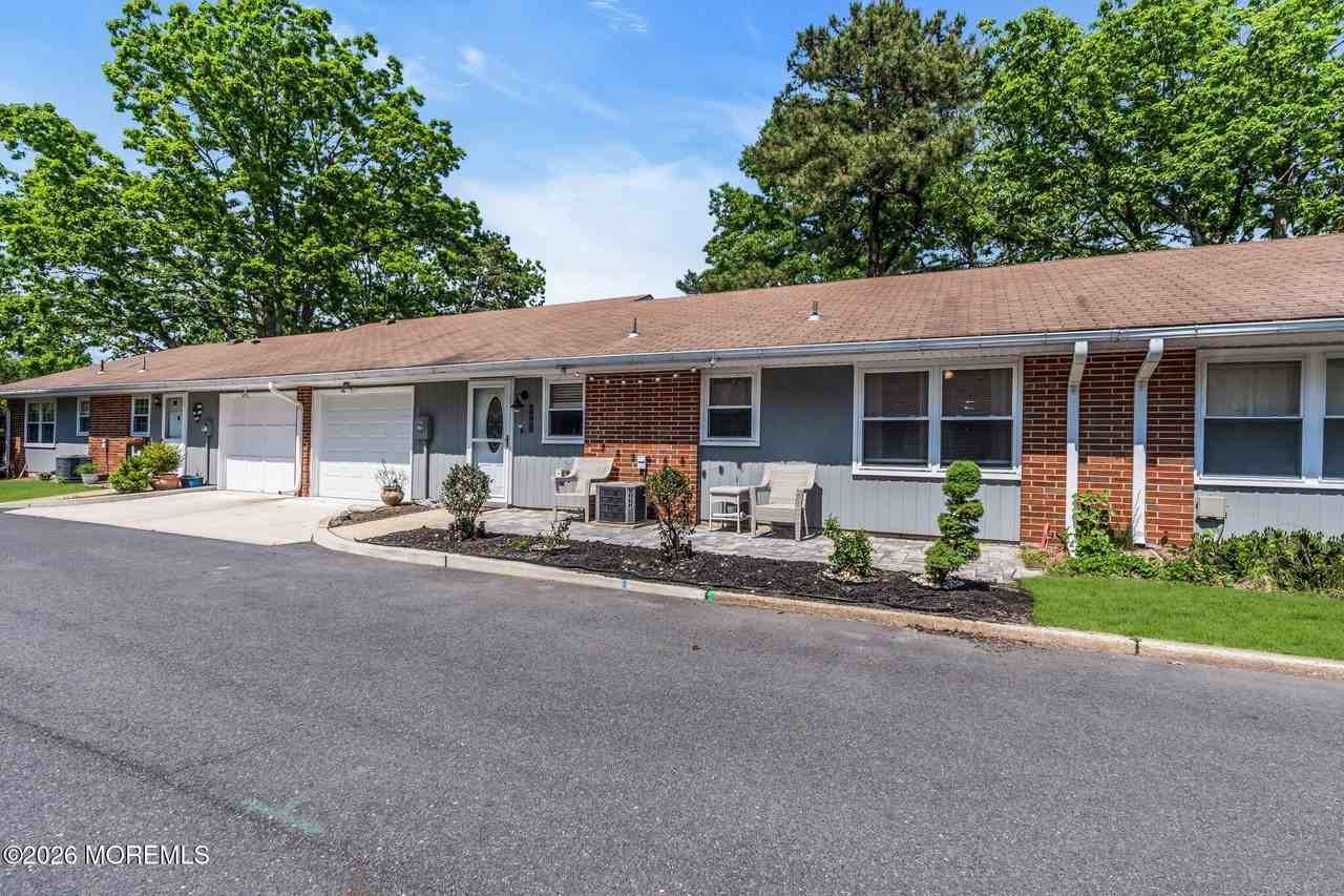 390 Picardy Ct #C - Photo 4 of 22