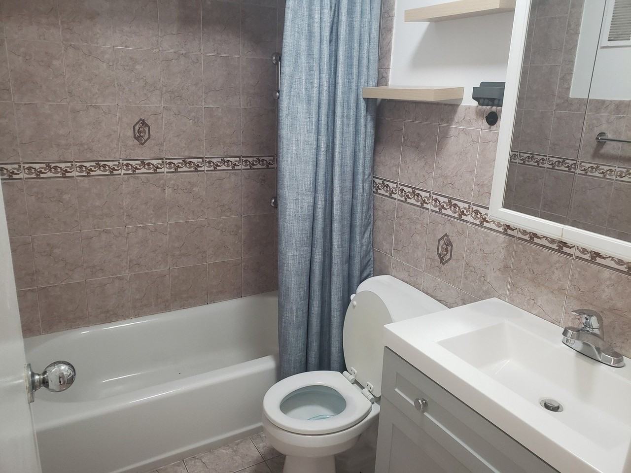 9366 Bay Colony Dr #1S - Photo 7 of 14