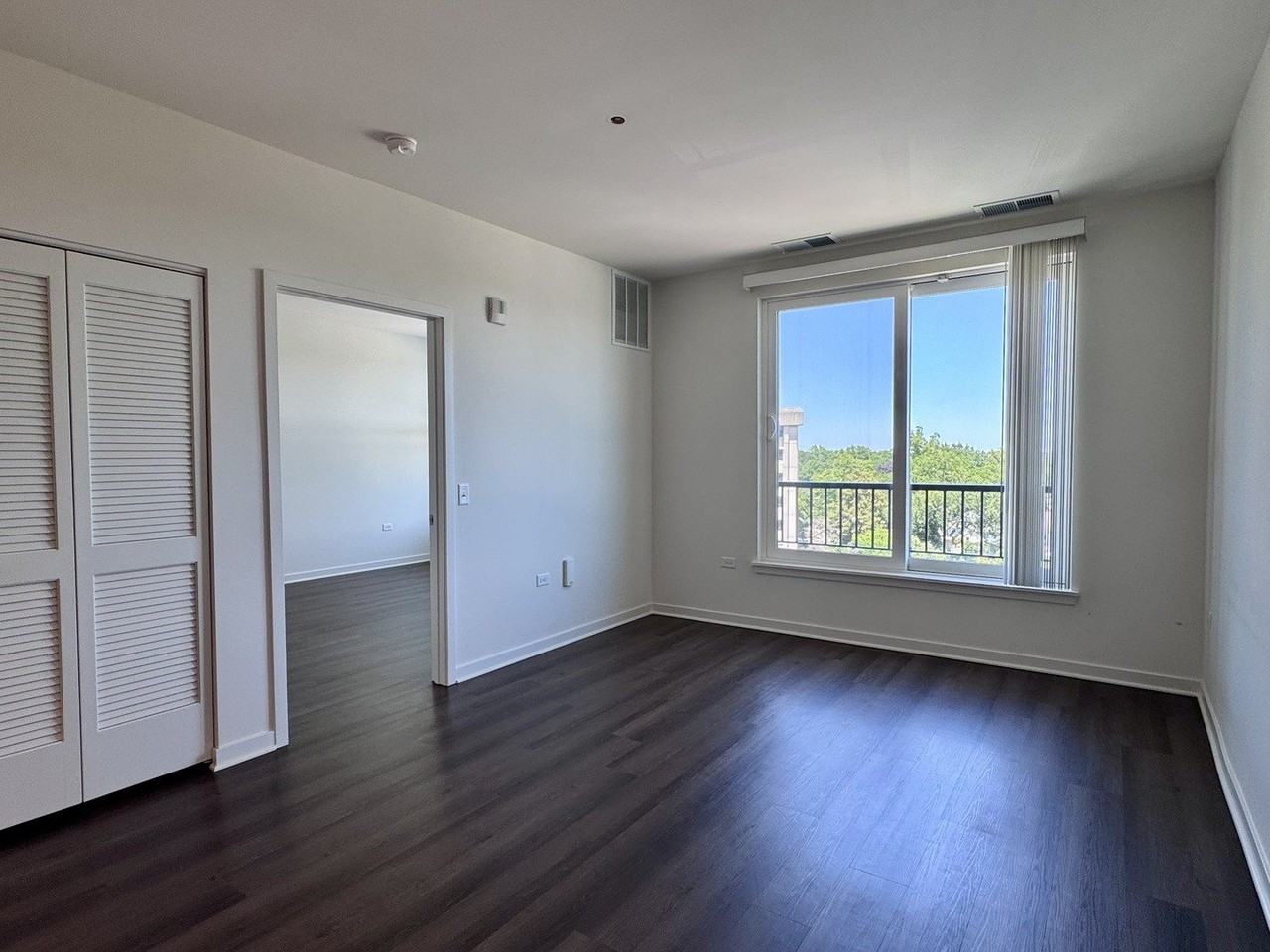 122 E Northwest Hwy #612 - Photo 5 of 19