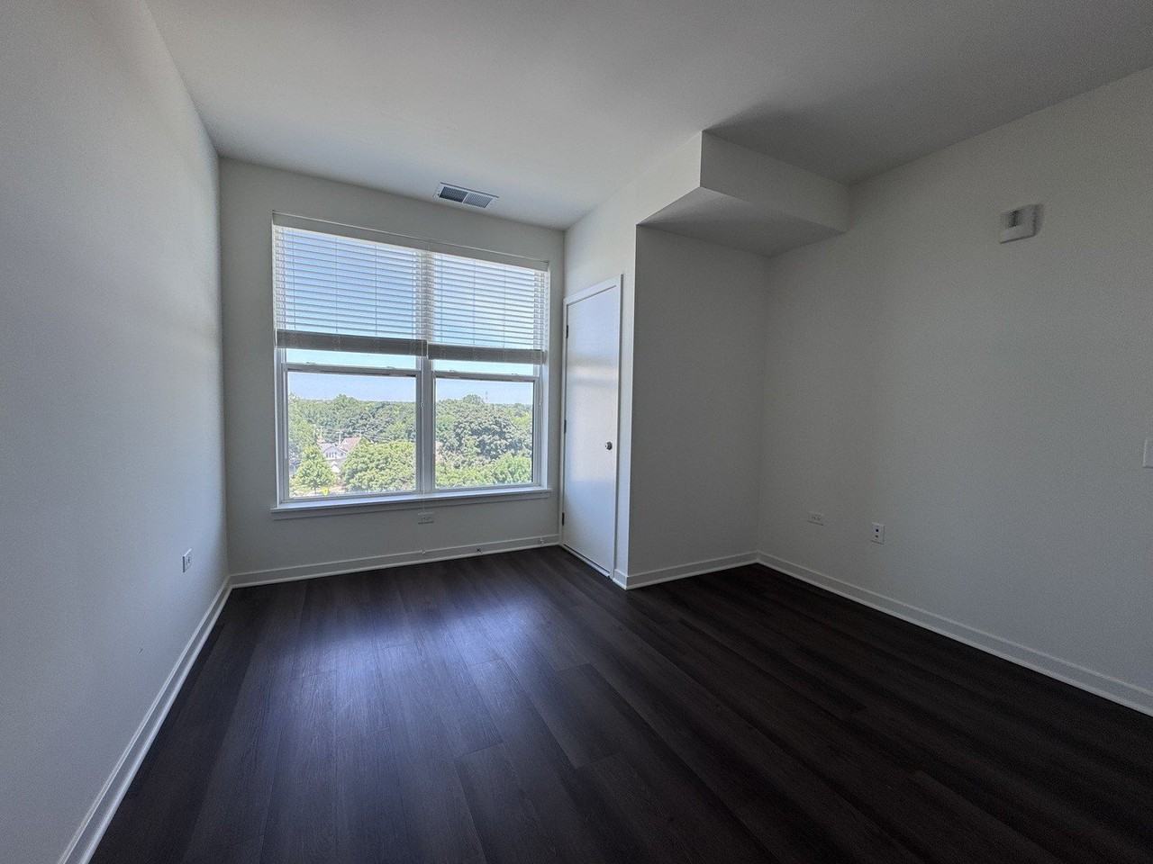 122 E Northwest Hwy #612 - Photo 7 of 19