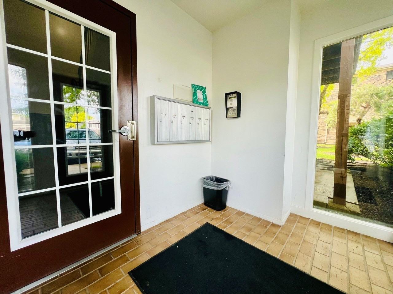 2219 Nichols Rd #17A - Photo 3 of 19