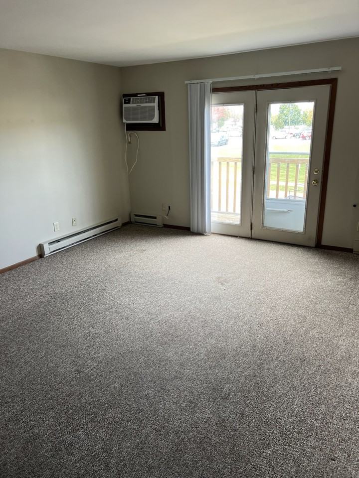 1120 19th St #1120-7 - Photo 3 of 7