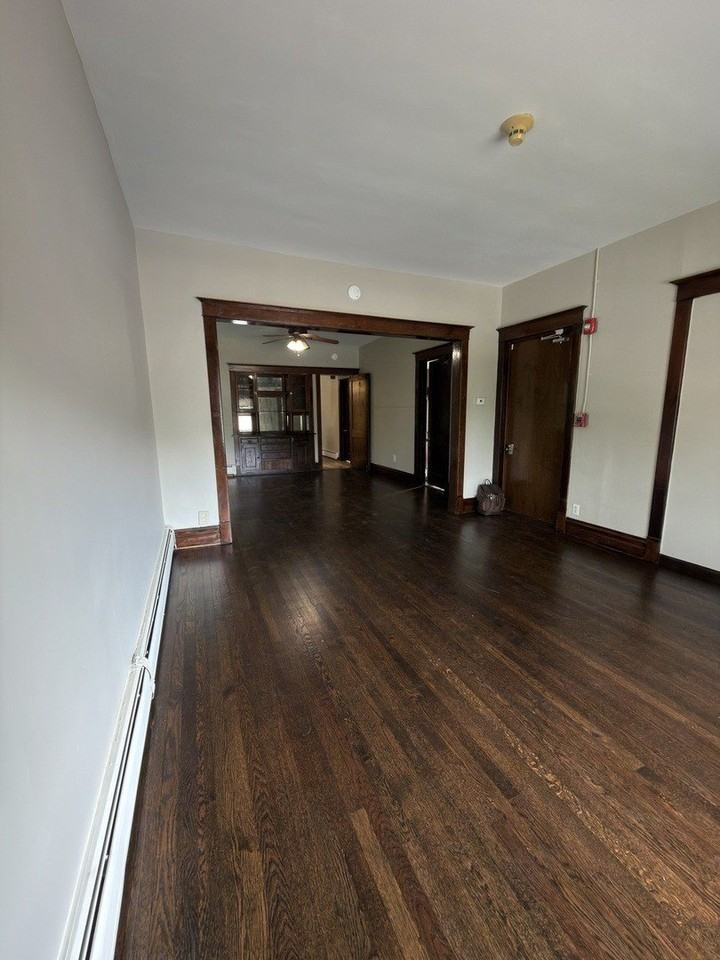 319 Chicago Ave #2 - Photo 3 of 15