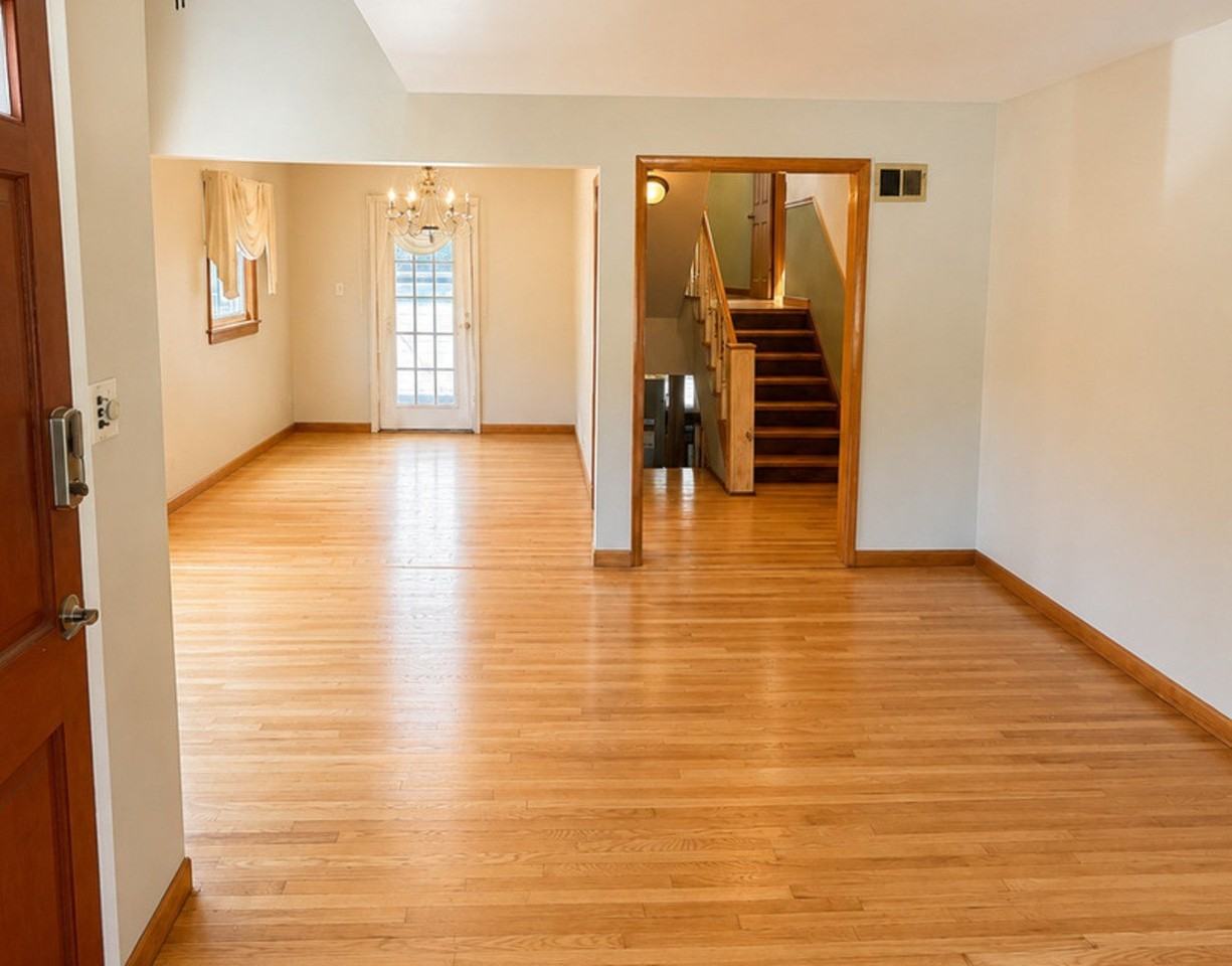 8252 N Caldwell Ave - Photo 3 of 24