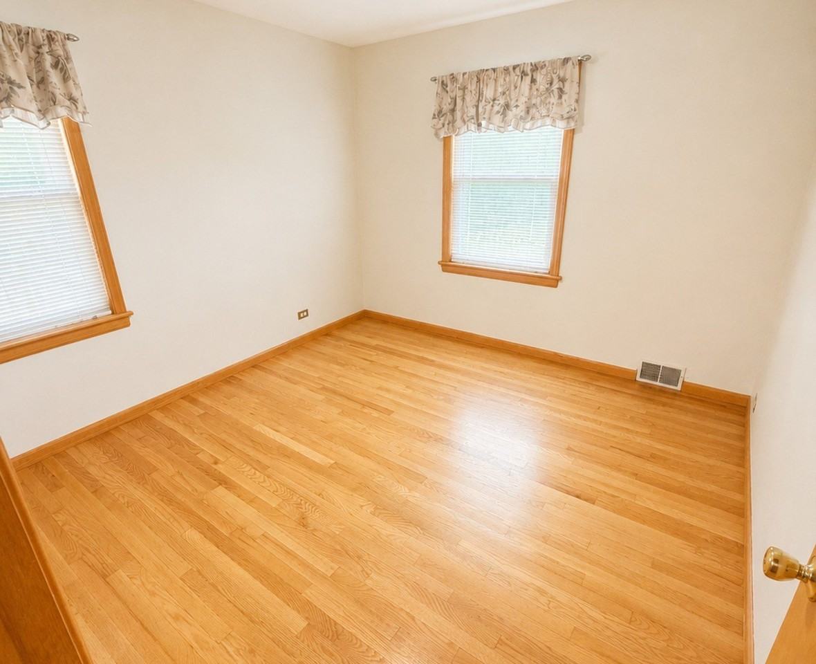 8252 N Caldwell Ave - Photo 7 of 24
