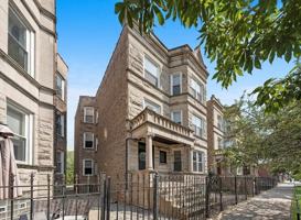 featured image of 3106 W Fullerton Ave #1