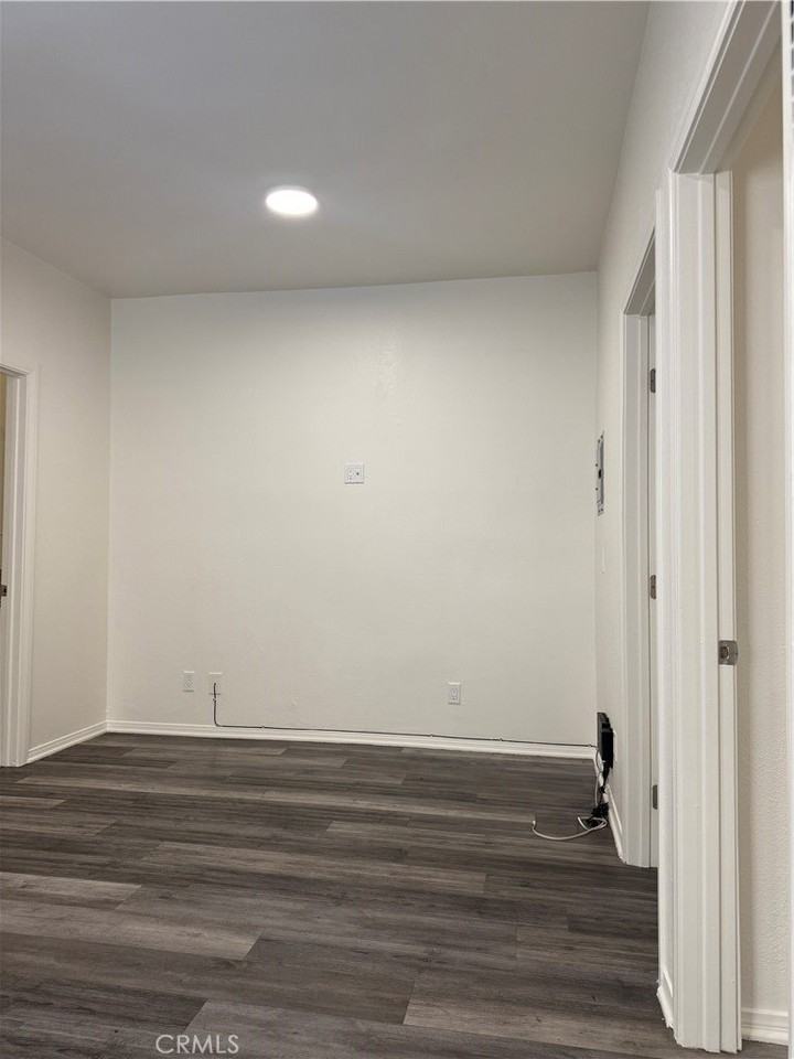 2284 Long Beach Blvd - Photo 2 of 13