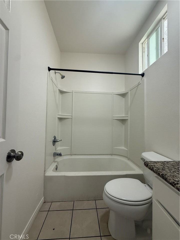 2284 Long Beach Blvd - Photo 5 of 13