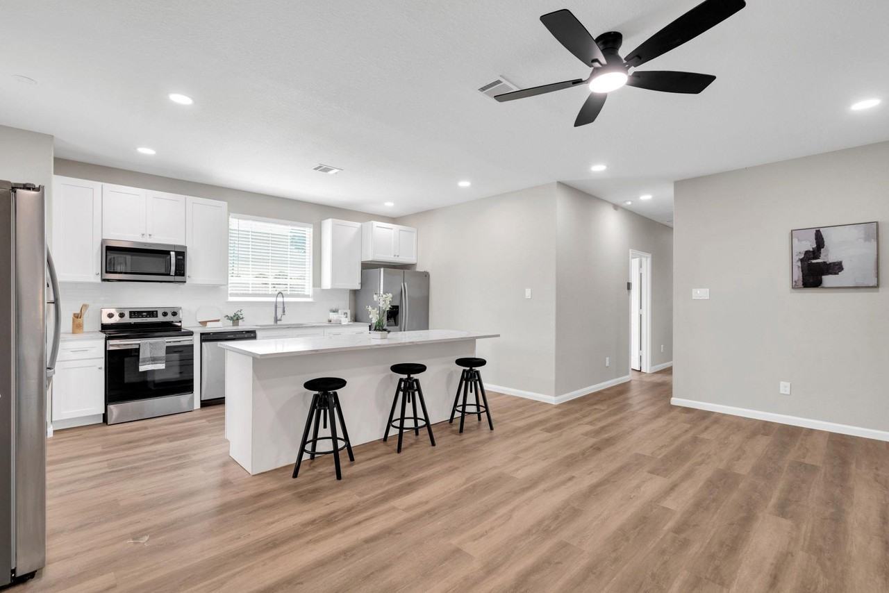 Fairland Dr - Photo 4 of 11
